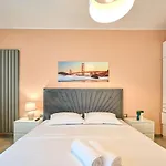 Brooklyn And Pool - Parking Apartman *