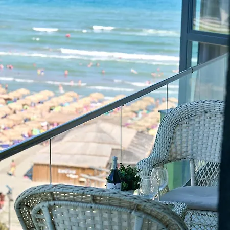 Brooklyn And Pool - Parking Apartament