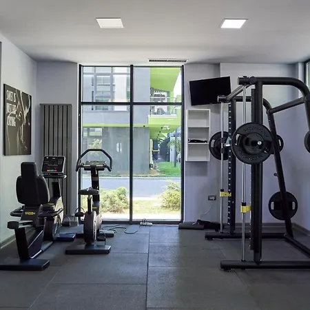 Brooklyn And Pool - Parking Apartament